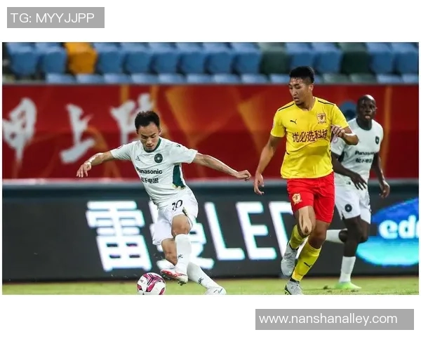 成都篮球队在奥运会积分榜上以63分稳居第一名展现强劲实力 成都篮球队在奥运会积分榜上以63分稳居第一名展现强劲实力