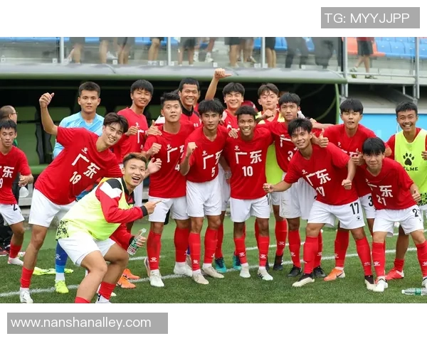 武汉足球队实力分析:从历史成就到未来展望的全面解读 武汉足球队实力分析:从历史成就到未来展望的全面解读